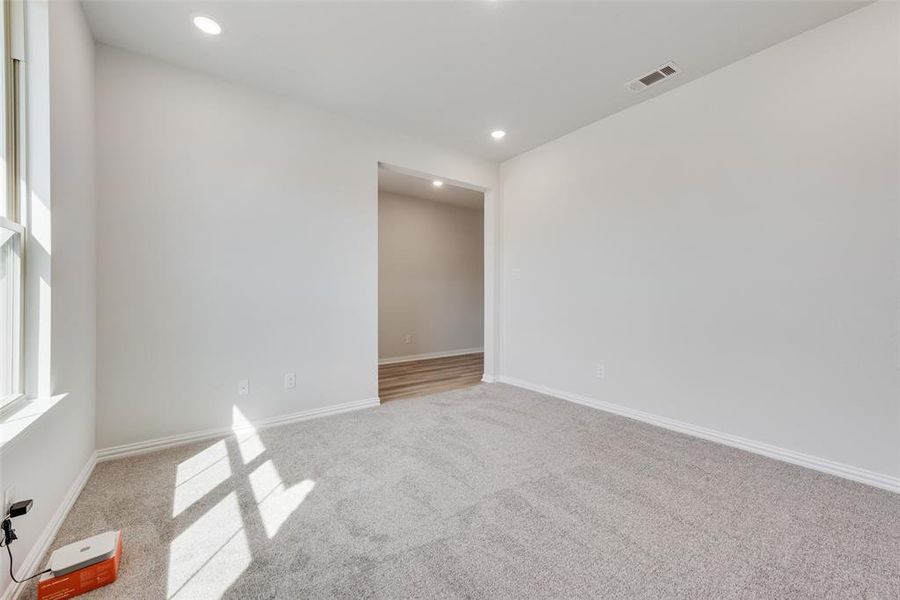 Spacious, unfurnished interior of a new home in Sutton Fields, Celina (Image 20).