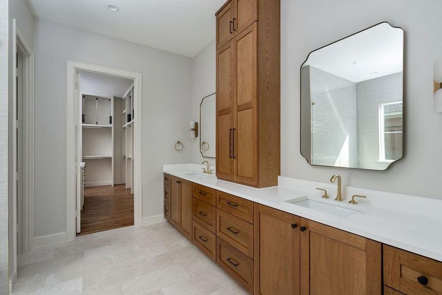 Furnished interior view inside a new home in , Dallas (Image 8).