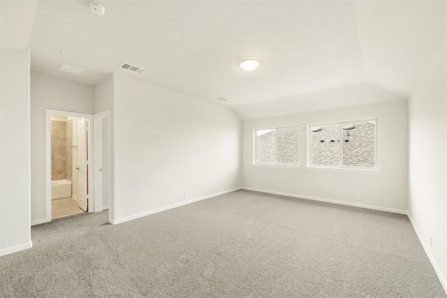 Spacious, unfurnished interior of a new home in Heartland Elements, Crandall (Image 29). Spacious, unfurnished interior of a new home in Heartland Elements, Crandall (Image 29).