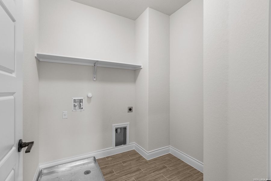 Spacious, unfurnished interior of a new home in Horizon Ridge, San Antonio (Image 31). Spacious, unfurnished interior of a new home in Horizon Ridge, San Antonio (Image 31).