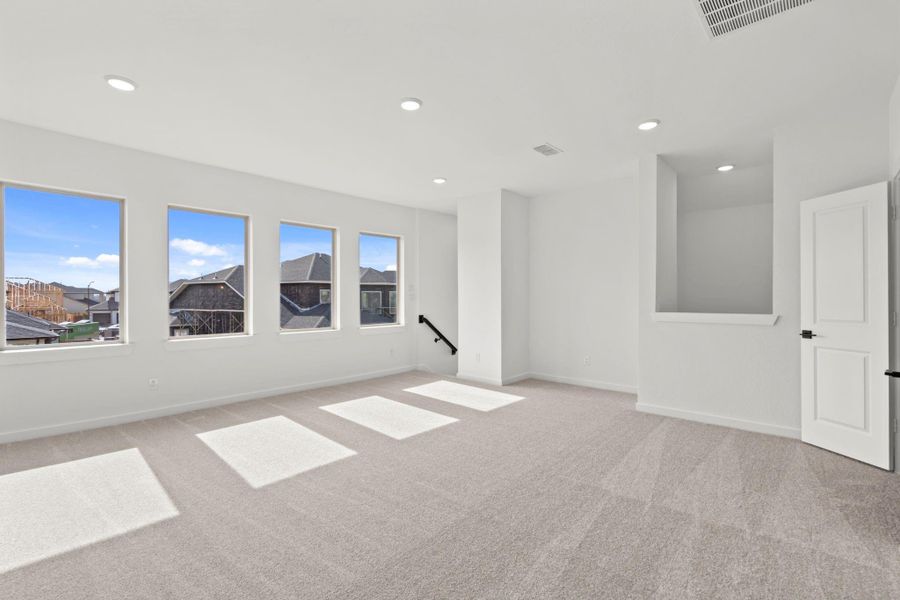 Spacious, unfurnished interior of a new home in Elyson 45' & 70', Katy (Image 28).
