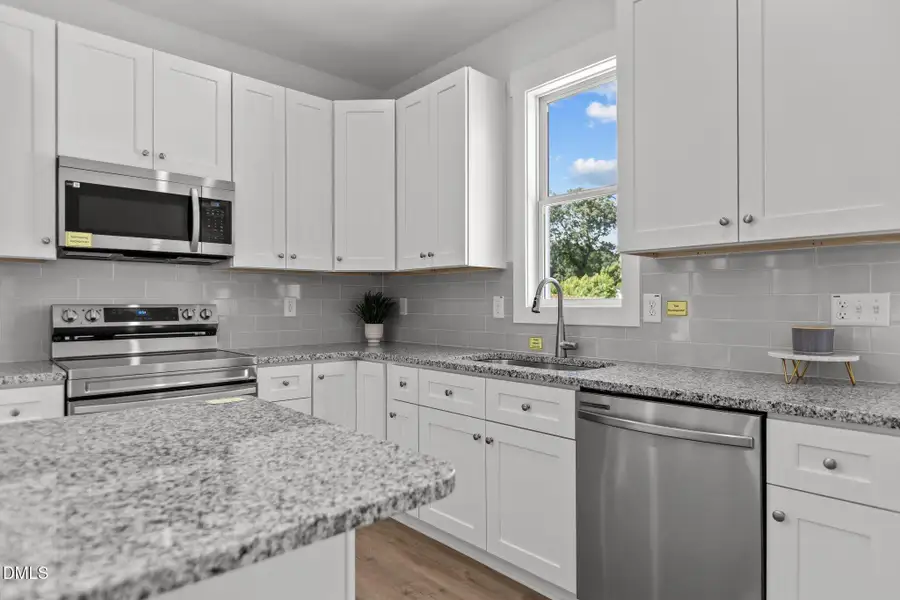 Copy of Copy of 11-web-or-mls-2N6A1479