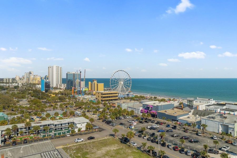 Image 30 of a home in Beach Gardens.