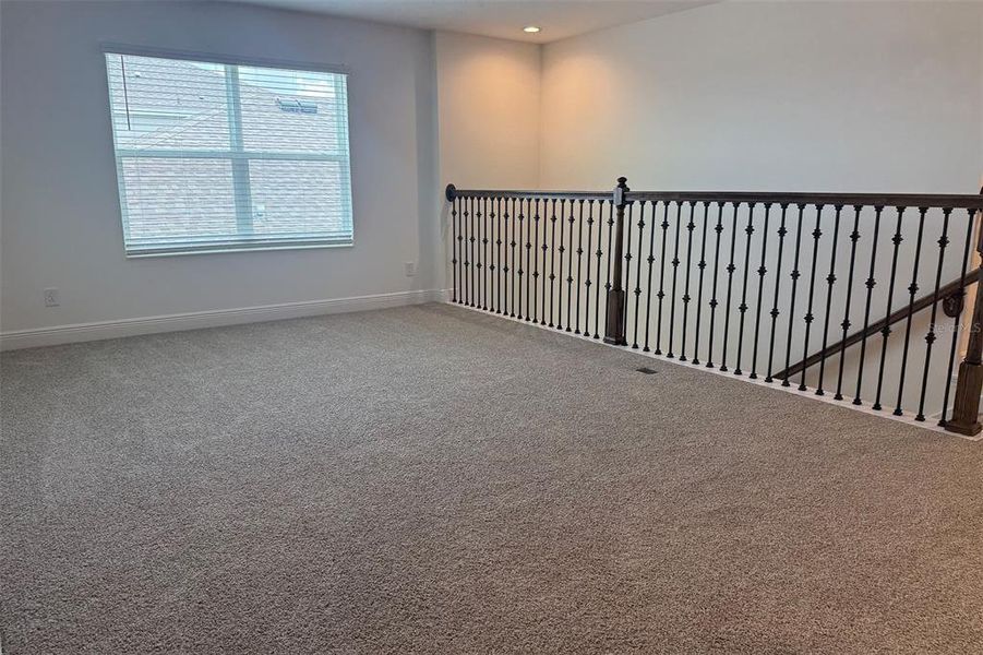 Spacious, unfurnished interior of a new home in Trinity Lakes, Groveland (Image 4).