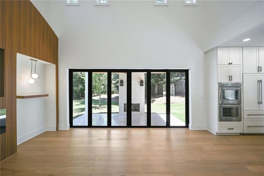 Spacious, unfurnished interior of a new home in , Alpharetta (Image 53). Spacious, unfurnished interior of a new home in , Alpharetta (Image 53).