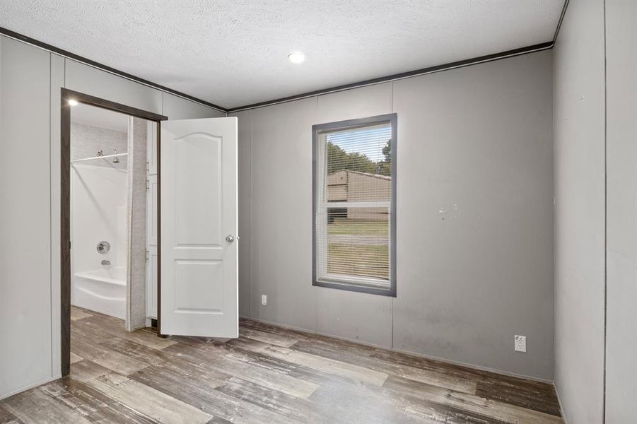 Spacious, unfurnished interior of a new home in , Mount Pleasant (Image 18).