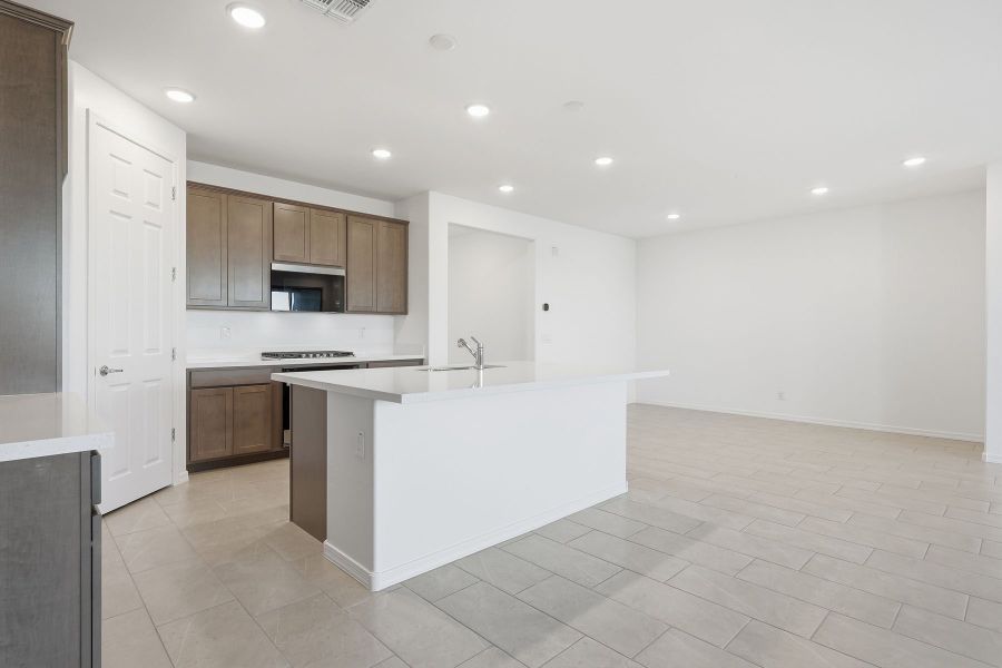 Furnished interior view inside a new home in Tierra Vistoso, Surprise (Image 4).