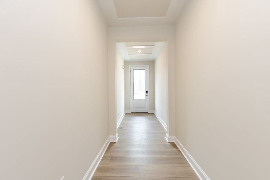 Spacious, unfurnished interior of a new home in Southbridge, Fort Mill (Image 20).