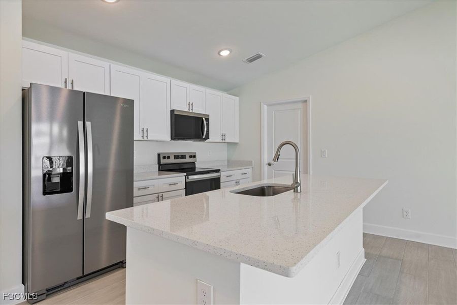 Furnished interior view inside a new home in Cape Coral, Cape Coral (Image 10).