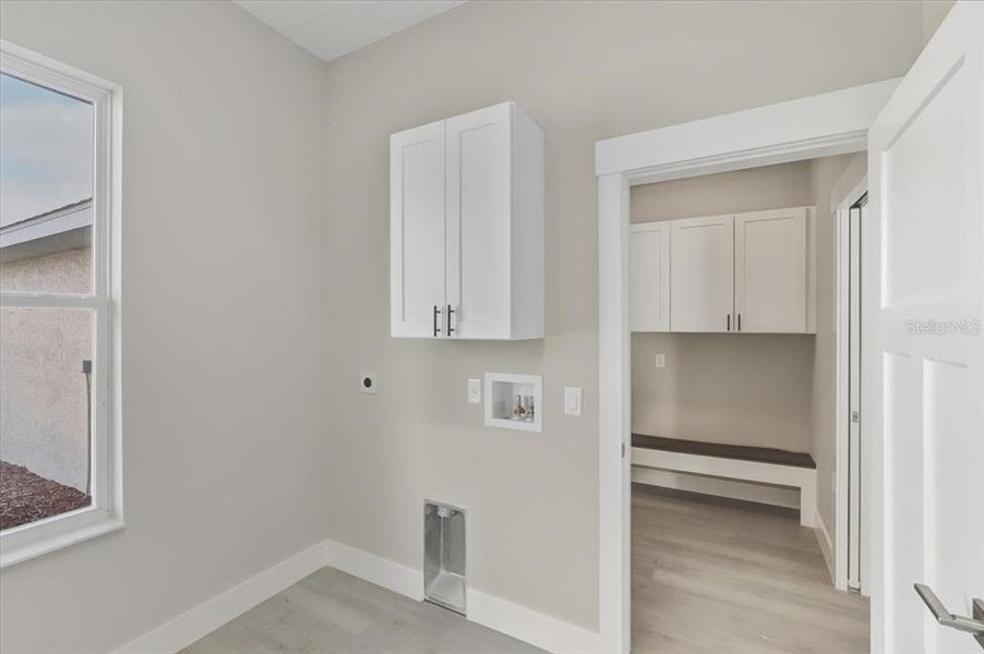 Image 47 of a home in .