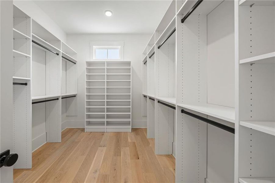 Spacious, unfurnished interior of a new home in , Atlanta (Image 22).