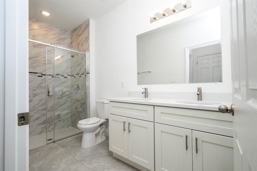 Furnished interior view inside a new home in , Dunnellon (Image 18).