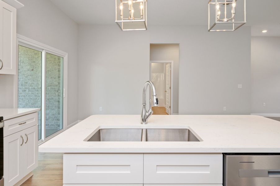 Representative furnished interior of a home built from the Savannah by CJL Homes in Oak Hollow, Crestview (Image 8).