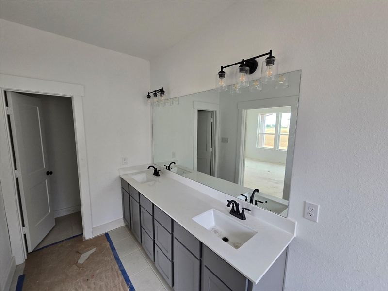 The modern finishes and thoughtful design elements—like the spacious layout and clean lines—bring a fresh, inviting vibe that makes you feel right at home. The modern finishes and thoughtful design elements—like the spacious layout and clean lines—bring a fresh, inviting vibe that makes you feel right at home.