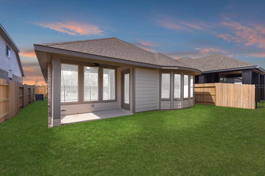 Exterior details and patio area of a home in Grand Central Park, Conroe (Image 3).