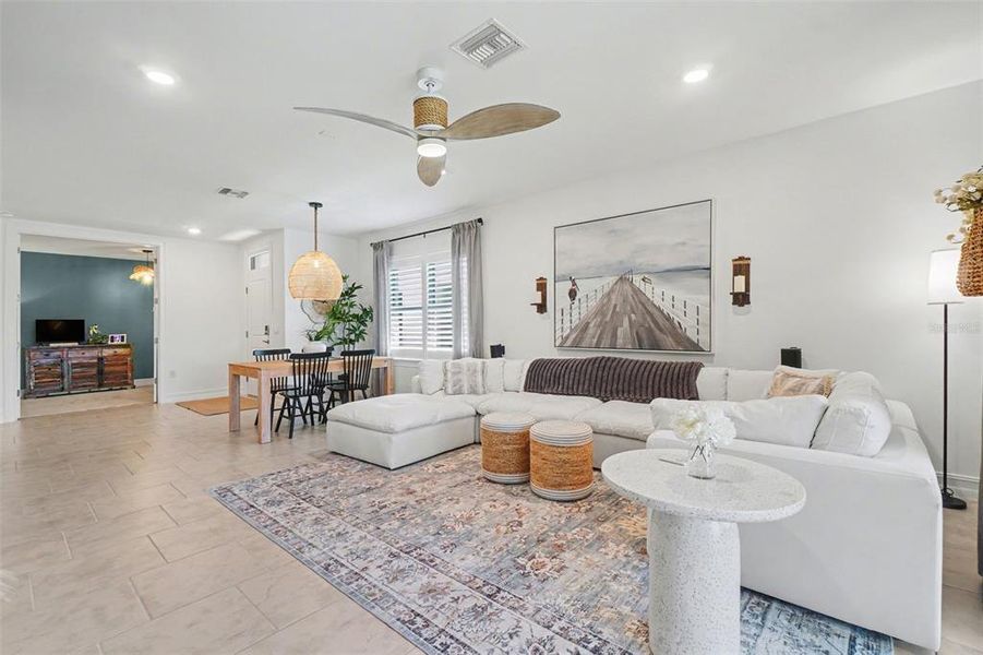 Furnished interior view inside a new home in , Punta Gorda (Image 27). Furnished interior view inside a new home in , Punta Gorda (Image 27).