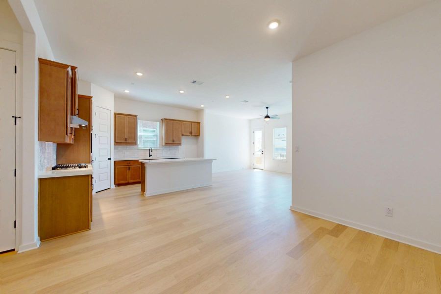 Spacious, unfurnished interior of a new home in Heritage, Dripping Springs (Image 33). Spacious, unfurnished interior of a new home in Heritage, Dripping Springs (Image 33).
