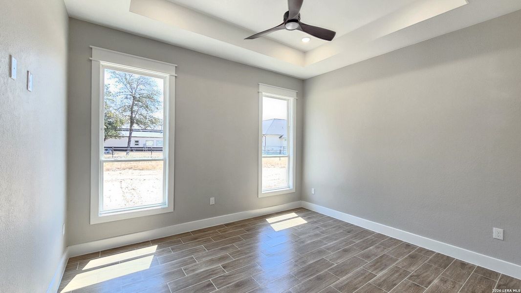 Spacious, unfurnished interior of a new home in , Adkins (Image 26).