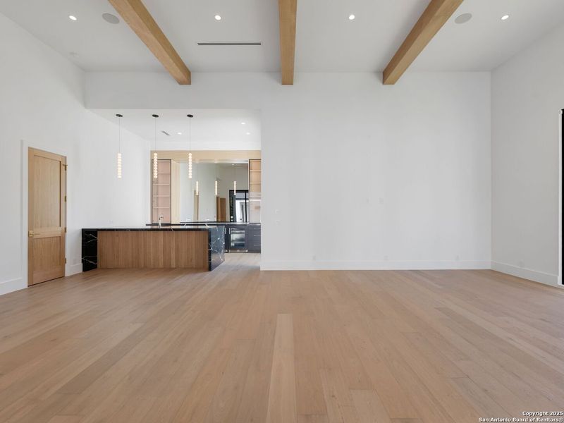 Spacious, unfurnished interior of a new home in , San Antonio (Image 24).