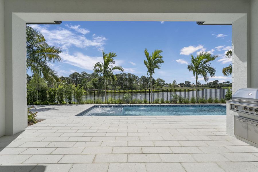 Patio/Pool/Summer Kitchen