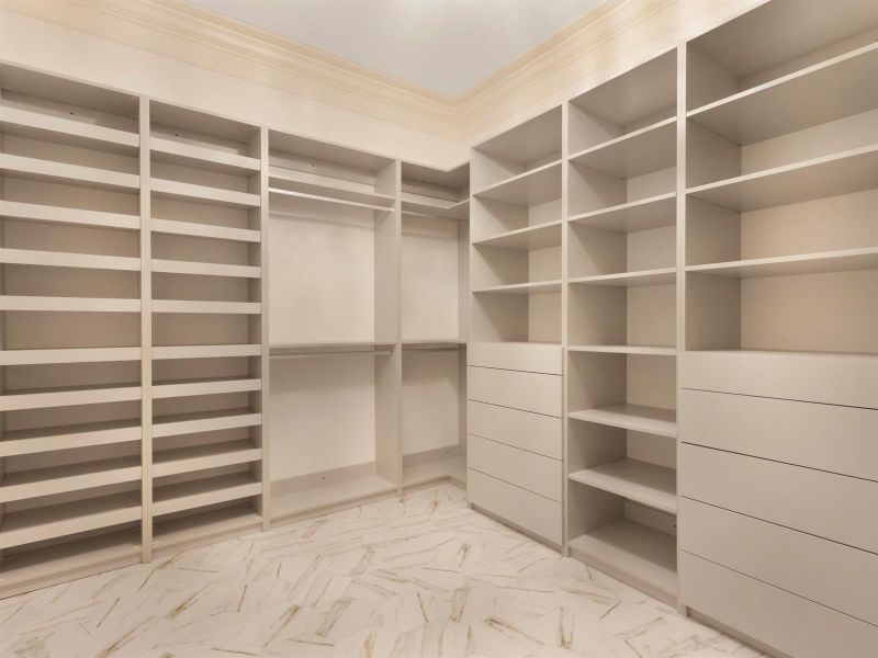 33-primary_bedroom_wic_1