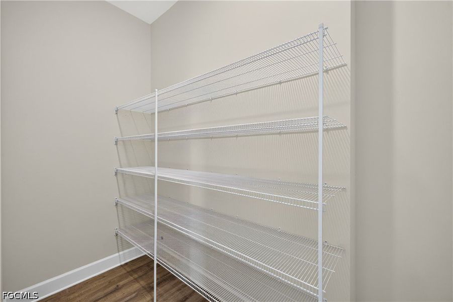Spacious, unfurnished interior of a new home in Cape Coral, Cape Coral (Image 13).