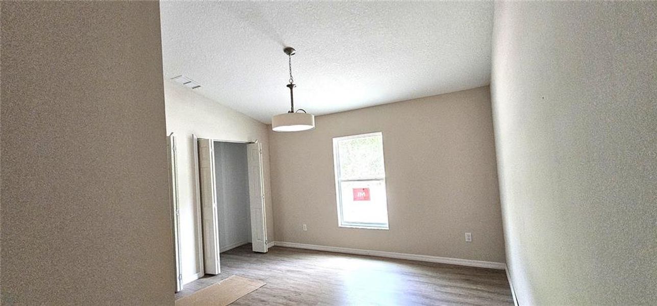 Spacious, unfurnished interior of a new home in , Ocala (Image 7).