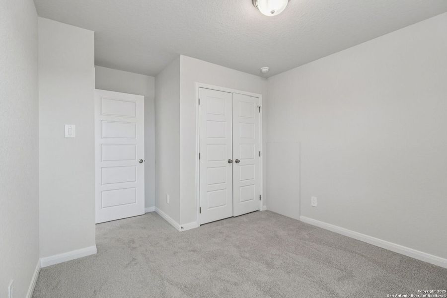 Spacious, unfurnished interior of a new home in Royal Crest, San Antonio (Image 48). Spacious, unfurnished interior of a new home in Royal Crest, San Antonio (Image 48).