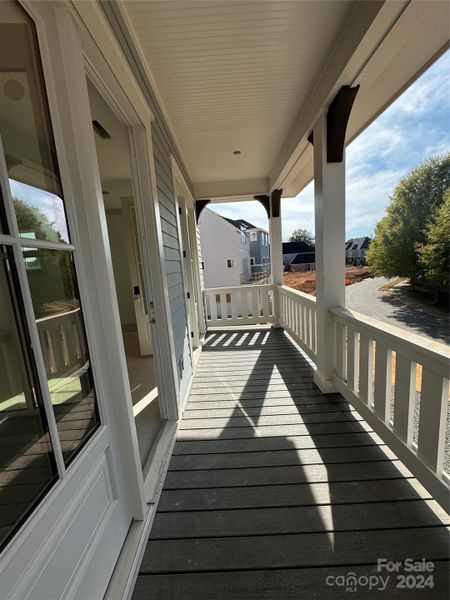 Expansive Balcony