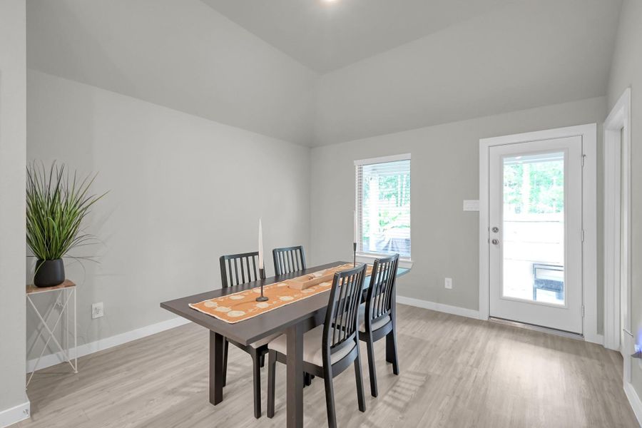 Breakfast Nook with Backyard Views Breakfast Nook with Backyard Views