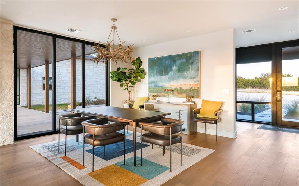 Community amenities in , Glen Rose (Image 20).