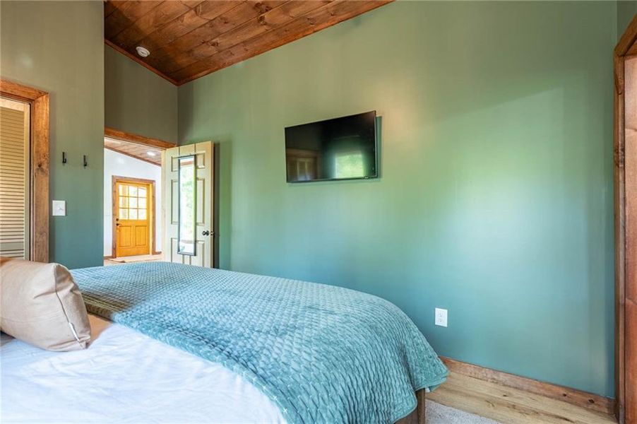Furnished interior view inside a new home in , Ellijay (Image 23).