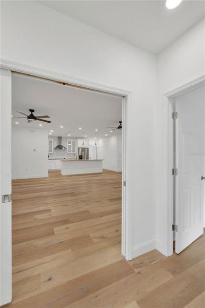 Spacious, unfurnished interior of a new home in , Dade City (Image 47).