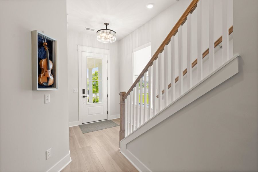 Spacious, unfurnished interior of a new home in Carnes Crossroads, Summerville (Image 21).