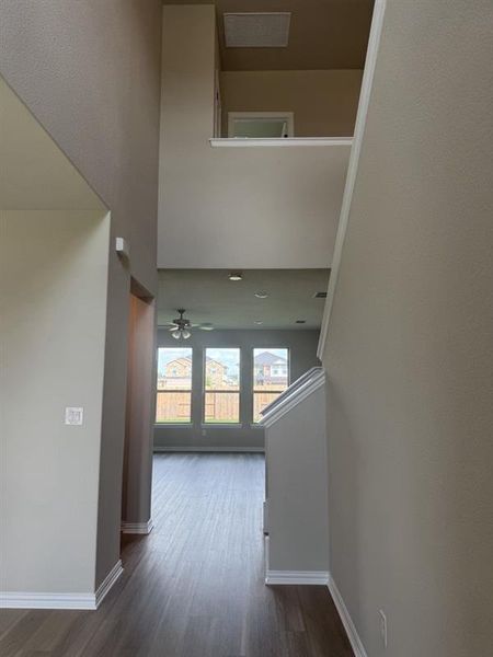 Spacious, unfurnished interior of a new home in Briarwood, Elgin (Image 9).
