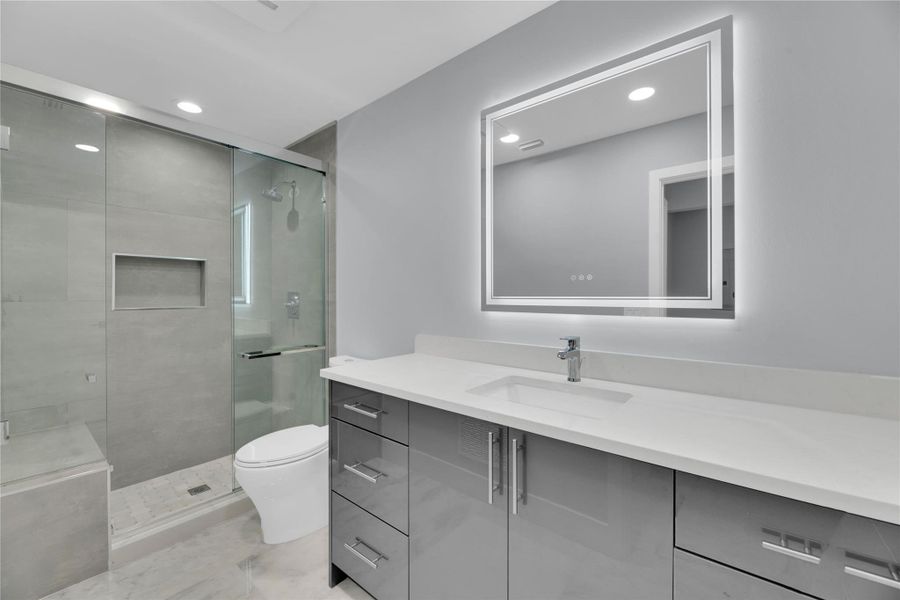 Image 38 of a home in .