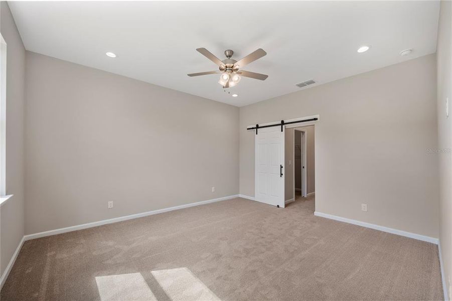 Spacious, unfurnished interior of a new home in , Mulberry (Image 28).