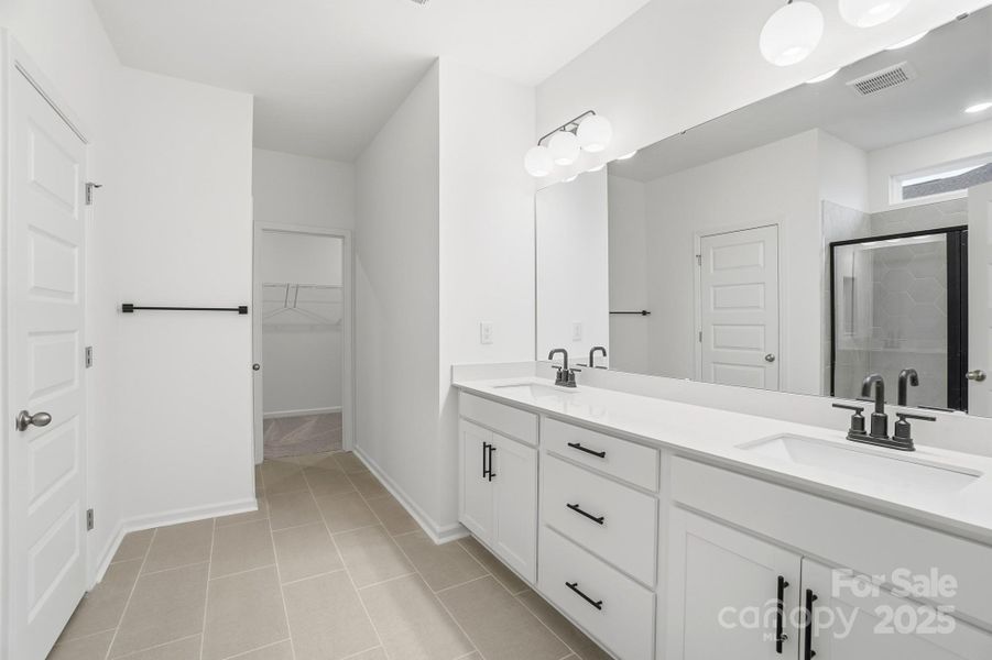 Furnished interior view inside a new home in Wellington Pointe Executive, Monroe (Image 11).