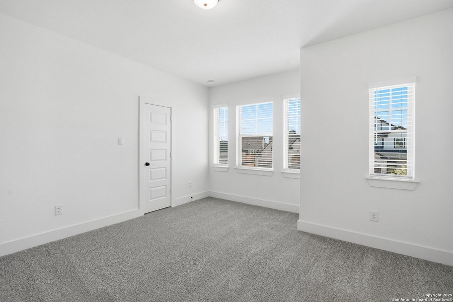 Spacious, unfurnished interior of a new home in Stillwater Ranch, San Antonio (Image 41). Spacious, unfurnished interior of a new home in Stillwater Ranch, San Antonio (Image 41).