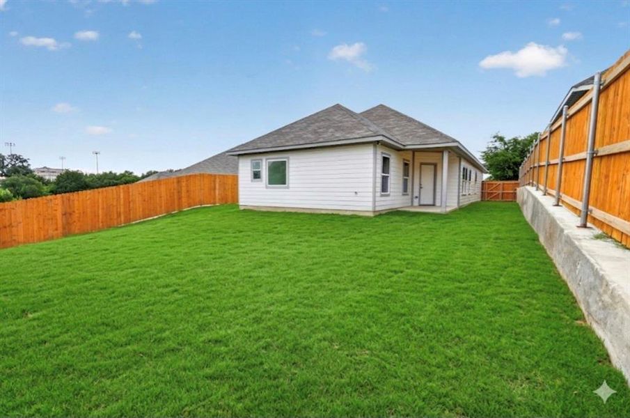 Exterior details and patio area of a home in , Fort Worth (Image 4).