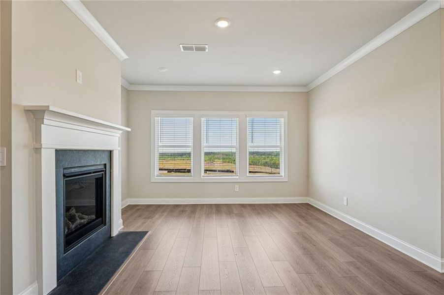 Spacious, unfurnished interior of a new home in River Pointe, Monroe (Image 25).