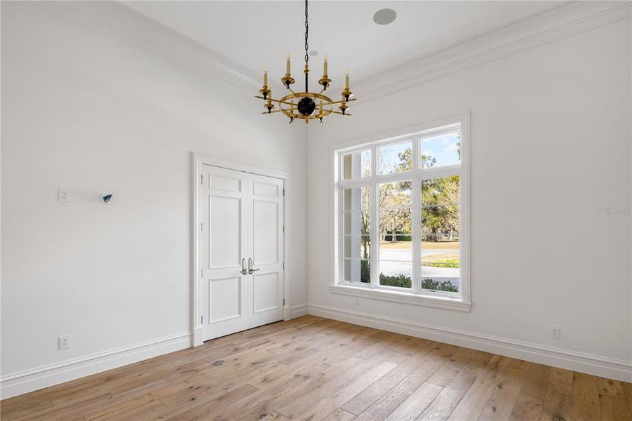 Spacious, unfurnished interior of a new home in , Ocala (Image 20).