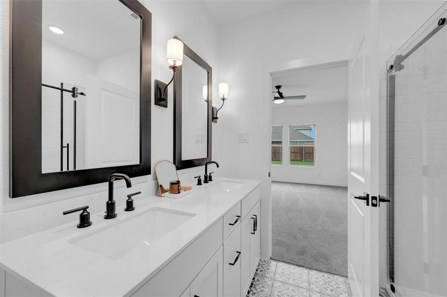 Furnished interior view inside a new home in Rolling Ridge, Van Alstyne (Image 10).