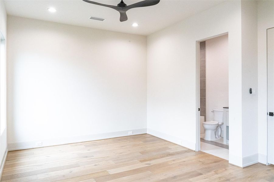 Spacious, unfurnished interior of a new home in , Houston (Image 23). Spacious, unfurnished interior of a new home in , Houston (Image 23).