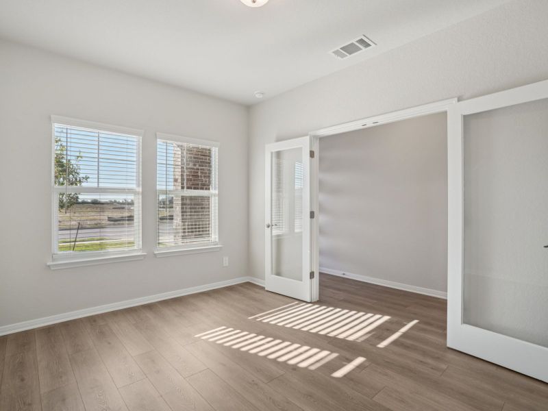 Spacious, unfurnished interior of a new home in Sagebrooke - Premier Series, San Antonio (Image 25). Spacious, unfurnished interior of a new home in Sagebrooke - Premier Series, San Antonio (Image 25).