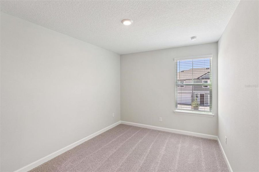 Spacious, unfurnished interior of a new home in , Tampa (Image 9).