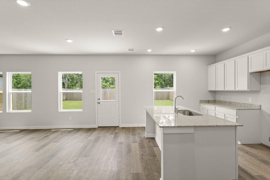 Furnished interior view inside a new home in Crockett Meadows, Conroe (Image 5). Furnished interior view inside a new home in Crockett Meadows, Conroe (Image 5).