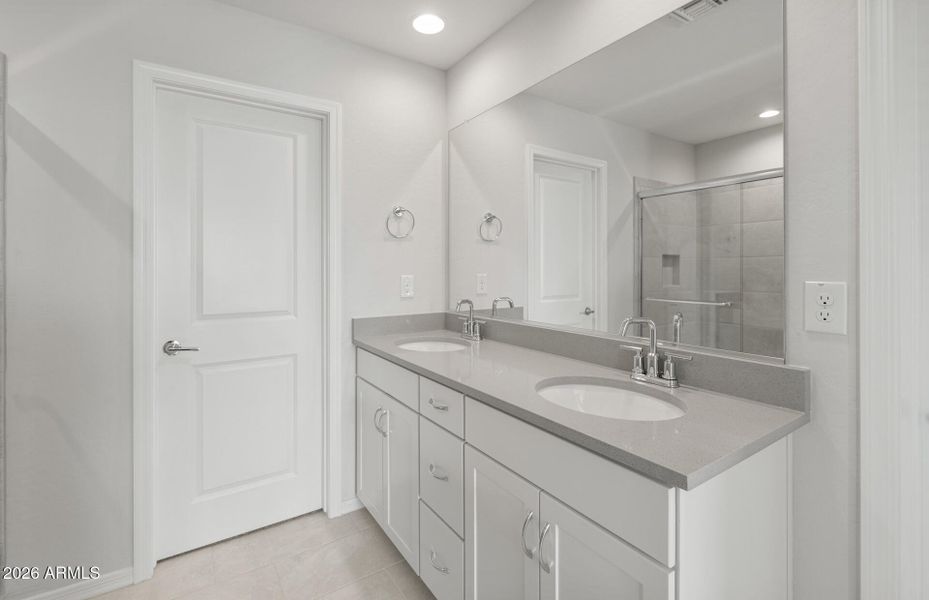 Owner's Bathroom Owner's Bathroom