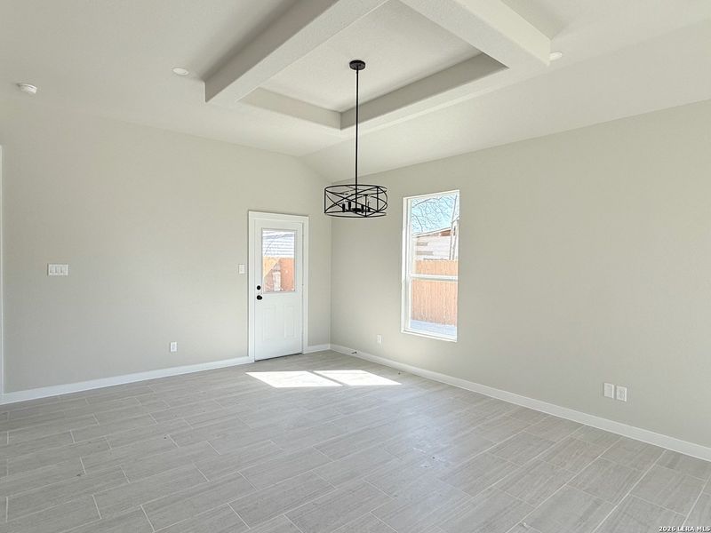 Spacious, unfurnished interior of a new home in , San Antonio (Image 11).