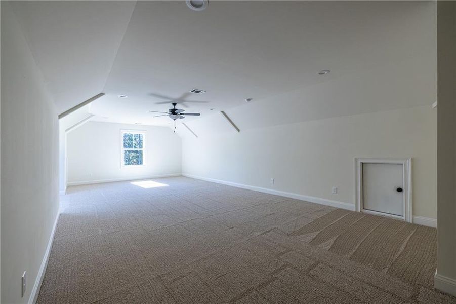 Spacious, unfurnished interior of a new home in , Dallas (Image 47).